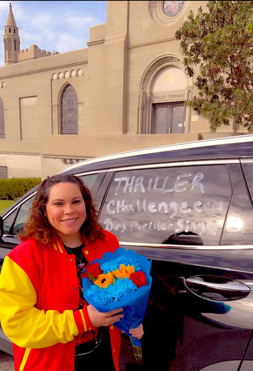 LuvInvincible's tweet image. Here we goooo #StreetSquad for #ThrillerChallenge2024 in full effect while on my trip to Los Angeles CA

1: Thriller wall
      Where the dance break was filmed 

2: Neverland Ranch
     
3: Driving around town during our entire stay

4: Visited Michael’s resting place