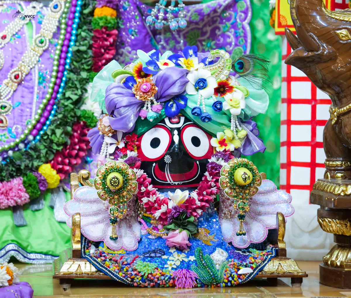 ISKCONPune's tweet photo. 🙏🏽Today's Darshan 📿 🗓29-10-2024🙏
🌷Sri Sri Jagannath Baldev Subhadra🌷
🚩@ISKCONNVCCPune🚩
.
.
#Kartik #OfferDiyaToKrishna #KartikMonth
#Kartik2024 #DamodarMaas #Kartikmonth
#Damodarmonth2024 #ISKCONNVCC #ISKCONPune #ISKCONNVCCPune #ISKCON
#29thoctober #29thoctober2024 https://t.co/saN2iQNa98