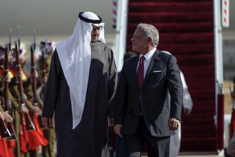 الإمارات والأردن علاقات عميقة ووحدة مصير دعم متبادل وتكاتف يجسد الأخوة الحقيقية. 
الله يديم المحبة بينا ويحفظ قادتنا.