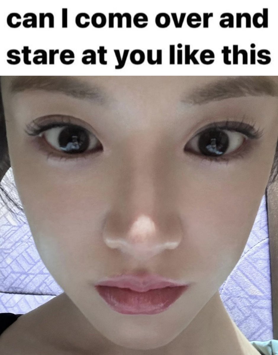 Hai, ngobrol? Sahabatku jadiin tanggal jadianku dan pacarku sebagai pin hpnya saking sesupport itu sama hubungan kita. 😭 Btw, motor kalo gak dipake sebulan gak usah ganti oli gapapa kan? Biasanya aku ganti oli tiap bulan, Tapi karena aku lagi di luar kota motornya gak aku pake.