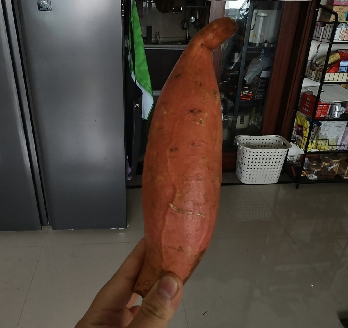 FuTilll's tweet photo. 斗胆模仿一下某些男的拍照 https://t.co/1wBllHvDrv