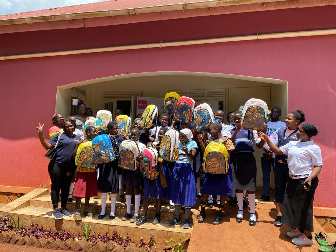 smartgirlsug's tweet photo. We also donated 20 Ecojua #SmartBags to school-going girls, equipping them with solar-powered lights, reusable pads, and sewing kits. Together, weโre making strides towards an empowered future for young women in Kamira. https://t.co/FLIHxLutAY