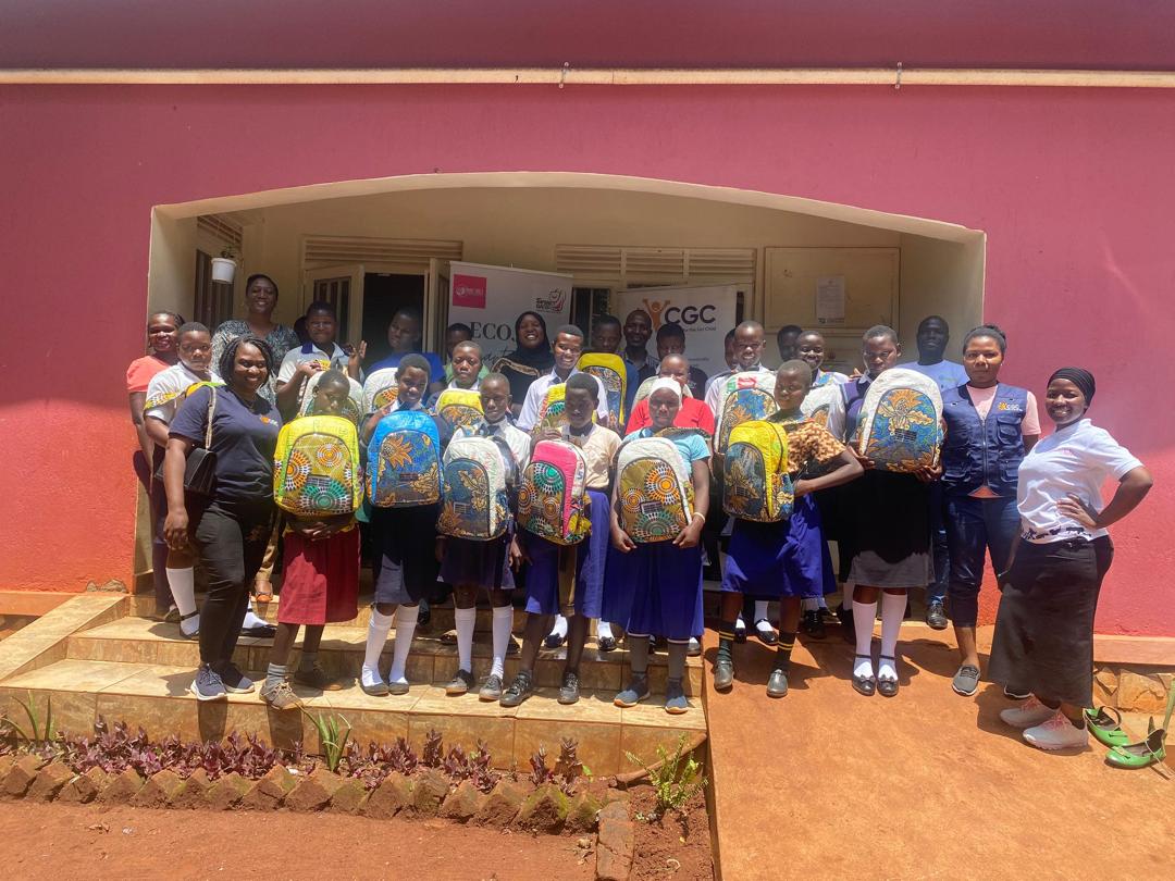 smartgirlsug's tweet photo. We also donated 20 Ecojua #SmartBags to school-going girls, equipping them with solar-powered lights, reusable pads, and sewing kits. Together, weโre making strides towards an empowered future for young women in Kamira. https://t.co/FLIHxLutAY