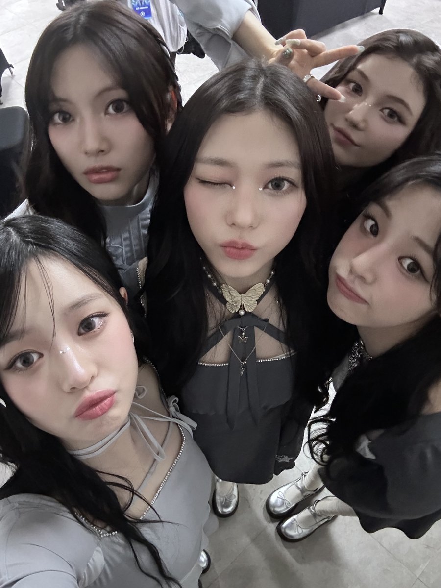 NewJeans_ADOR's tweet photo. https://t.co/ZEKBdW9mIW