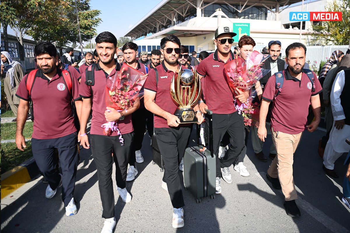 ACBofficials's tweet photo. 𝐖𝐞𝐥𝐜𝐨𝐦𝐞 𝐇𝐨𝐦𝐞, 𝐂𝐡𝐚𝐦𝐩𝐢𝐨𝐧𝐬 🤩

After winning the ACC Men’s T20 Emerging Asia Cup 2024, #AfghanAbdalyan have returned home this morning and faced a warm welcome at the Kabul Airport and the ACB headquarters. 🏆

#MensT20EmergingTeamsAsiaCup https://t.co/xO1YMV5PfC