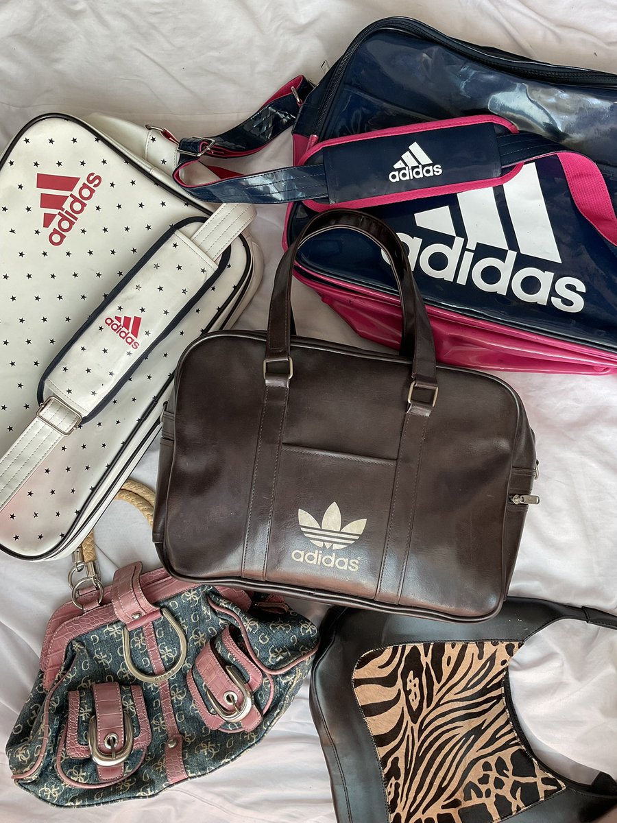 uzzielofficial1's tweet photo. ปักเลยยยเดี๋ยวมาเรียก📌📌
ลงวันนี้1ทุ่มน้า🕔🧨 
ปัก+รี+ฟอล=ลด10บาท #ส่งต่อเสื้อผ้ามือสอง #ส่งต่อเสื้อผ้ามือ2 #ส่งต่อเสื้อผ้า #เสื้อผ้ามือสอง #เสื้อผ้ามือ2 #ส่งต่อกระเป๋า #ส่งต่อรองเท้า #โล๊ะตู้ #ส่งต่อเสื้อผ้ามือสองราคาเบาๆ #สเวตเตอร์มือสอง #ส่งต่อสร้อยคอ https://t.co/Kh2slJefdS