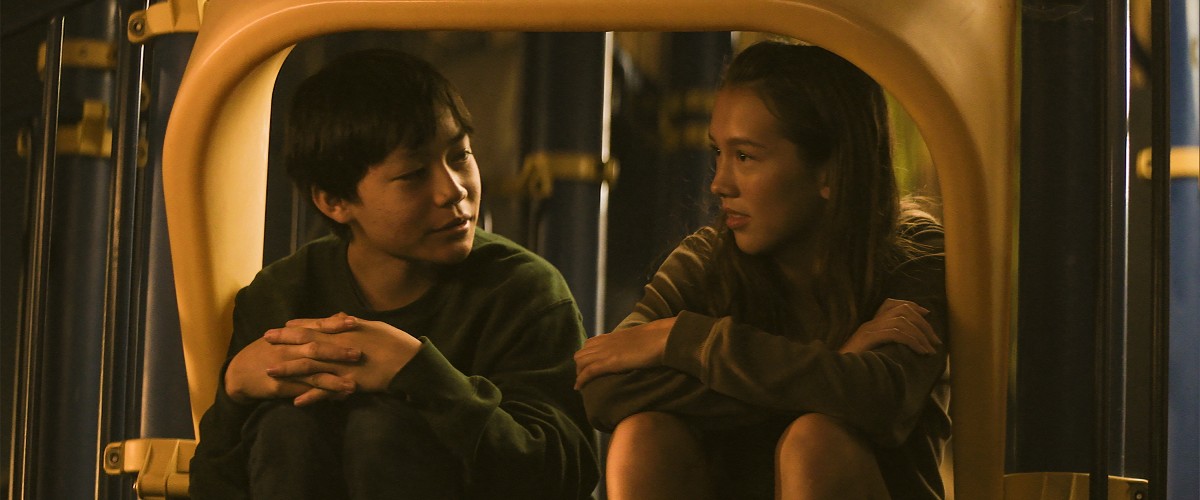 BingeMove's tweet image. Review: Dìdi—Initially seeming like a typical Sundance story, Sean Wang’s Dìdi reveals a heartfelt tale on second watch. It follows Chris, an Asian-American teen facing identity, friendship, and isolation in Fremont, CA, with raw honesty. 

#DidiFilm