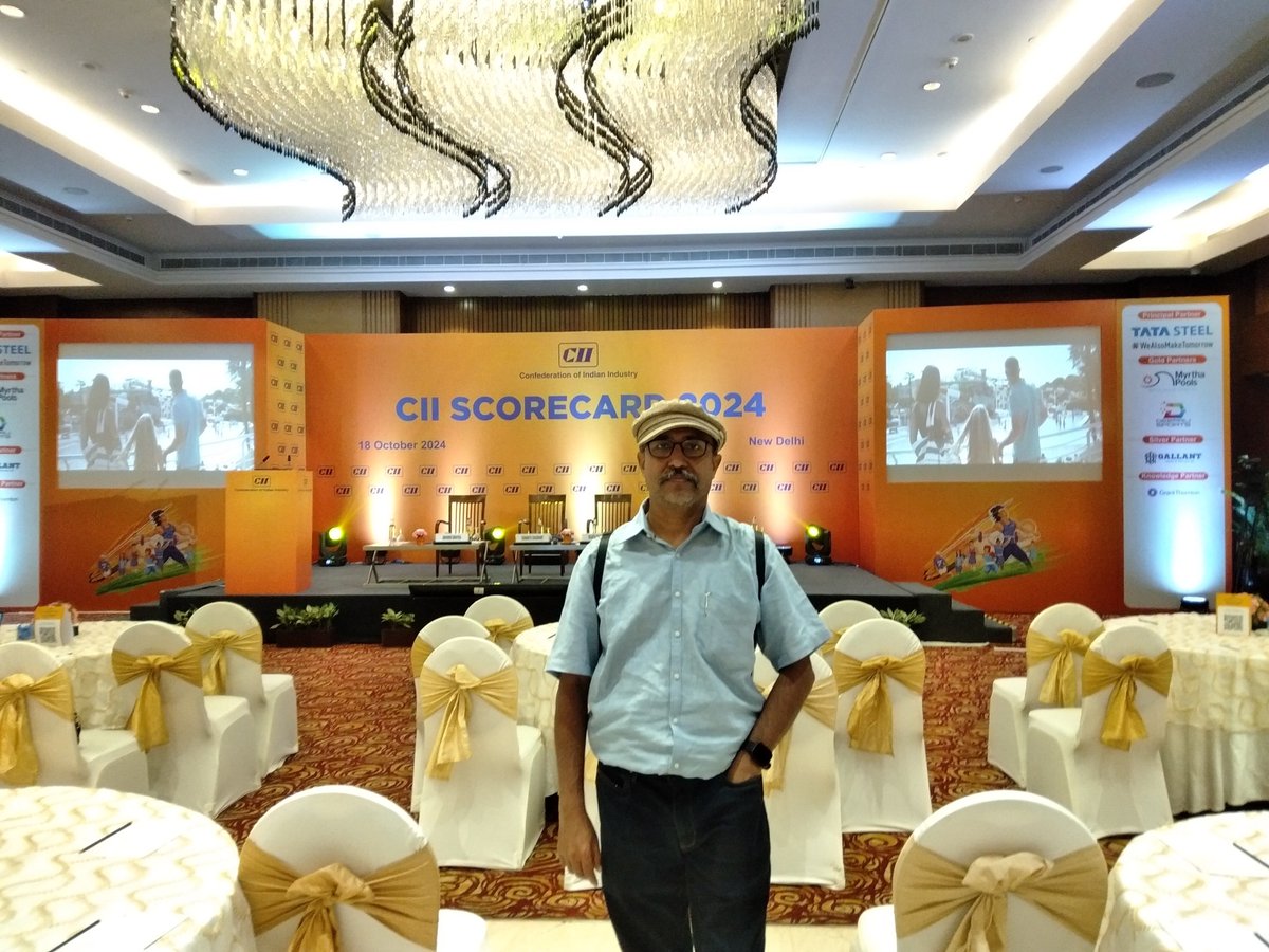 c_arnab's tweet photo. Attending conferences -in person / virtual helps me a lot primarily when I can meet / listen to persons better than me. Other benefits being Networking opportunities, Exposure and visibility, Skill enhancement and learning, etc. Some pics of the recent events I attended. https://t.co/vQvLDf7oJu