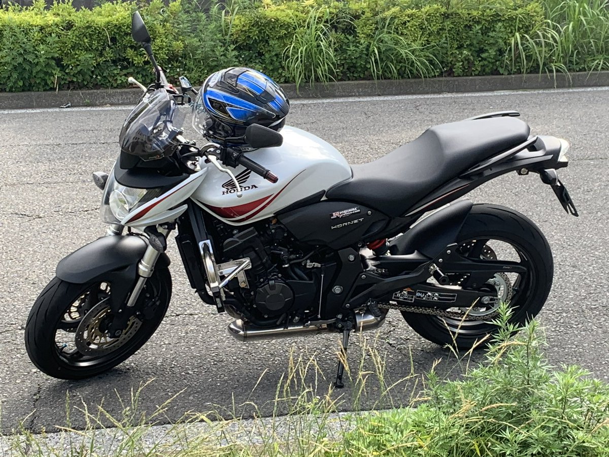 RyotaMC33JC9192's tweet photo. #オンラインホーネットミーティング
#CB600F
イタリアホンダ生産の超マイナーホーネット https://t.co/yjx4xVaYdf