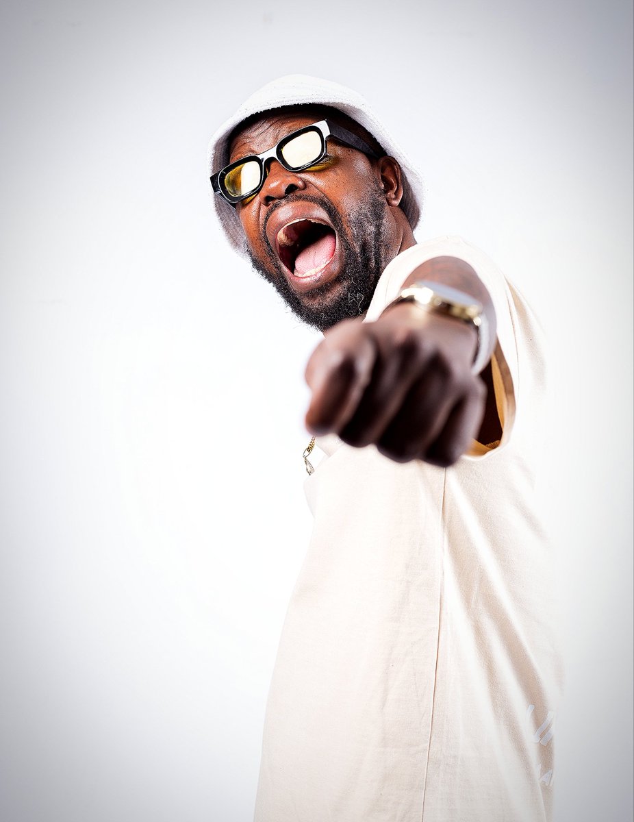 Conversations Are Better In A Benz tweet media