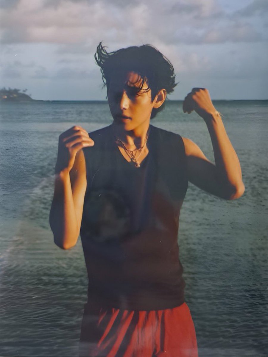 In an industry full of greed, corruption &amp; deceit. Here comes a Superstar who truly got a beautiful soul, a loving heart &amp; a humble self! Borahae Taehyung! W/ you till the end! We are truly proud of you! 

HYBE APOLOGIZE TO V
<a href="/BIGHIT_MUSIC/">BIGHIT MUSIC</a>
<a href="/HYBEOFFICIALtwt/">HYBE OFFICIAL</a>