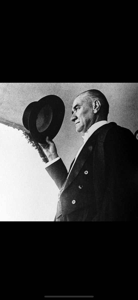 Dipsiz cehalete, zifiri karanlığa, organize kötülüğe inat…” TÜRKİYE CUMHURİYETİ İLELEBET PAYİDAR KALACAKTIR. “#29EkimCumhiyetBayramı