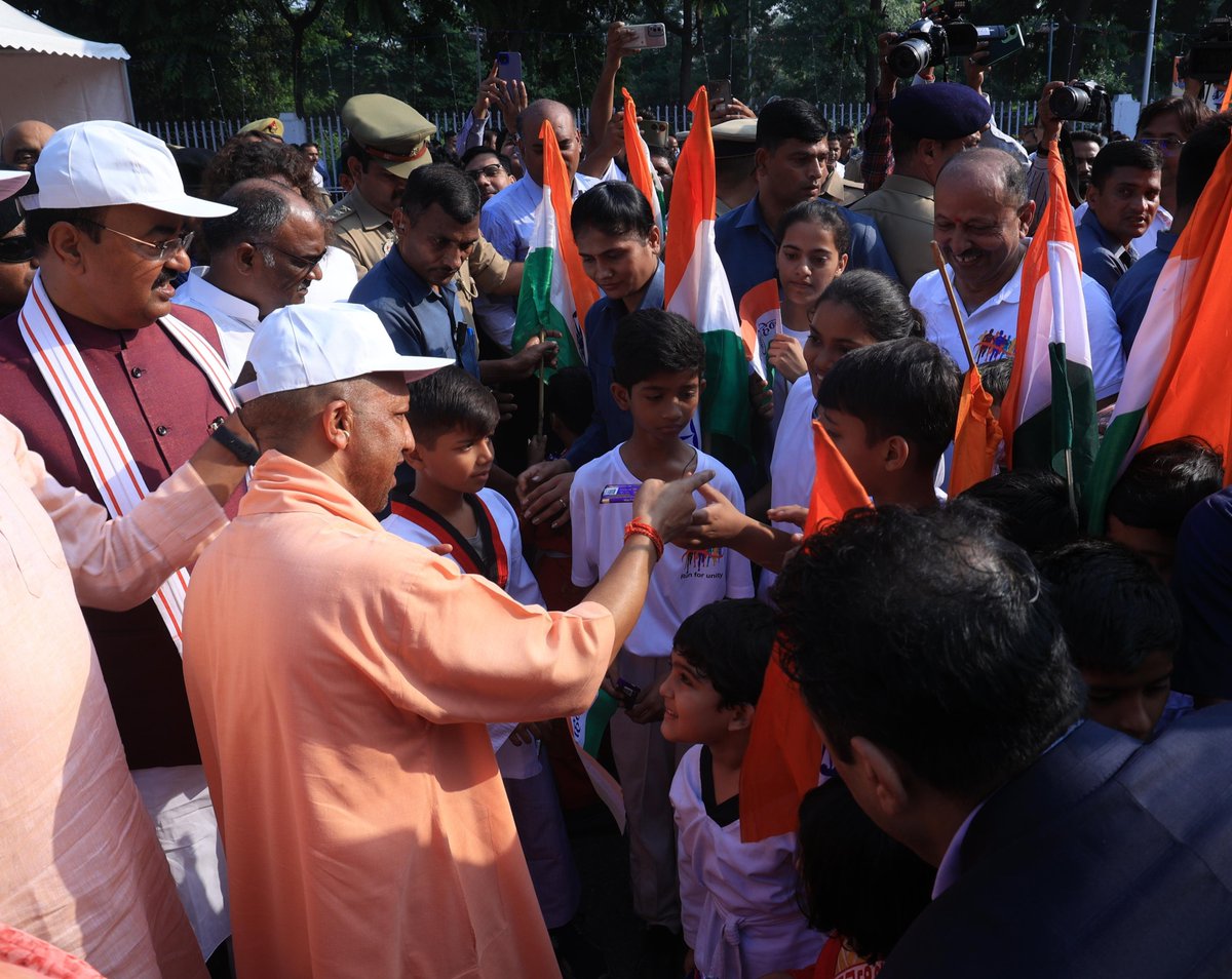 preetijat2's tweet image. 'Run for Unity' organized on the birth anniversary of Bharat Ratna Sardar Patel ji! Chief Minister Yogi Adityanath ji inspired to take forward the resolution of 'Ek Bharat Shreshtha Bharat'. #UnityRun #IronManOfIndia