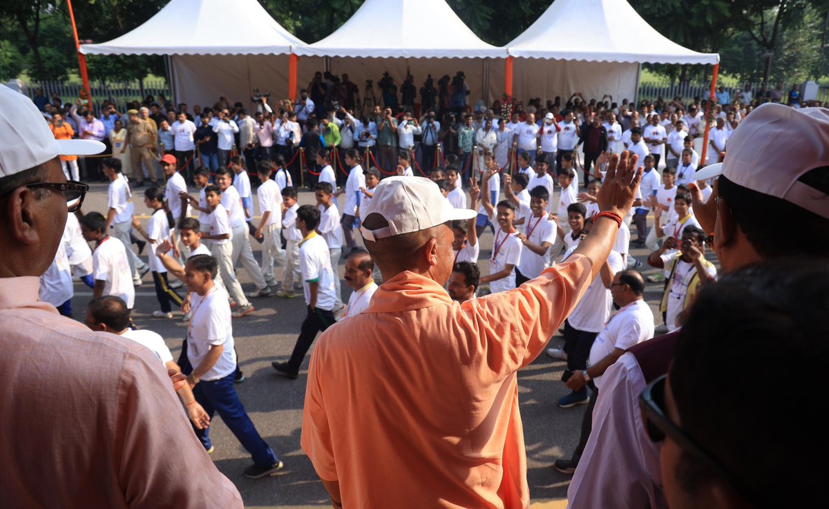 preetijat2's tweet image. 'Run for Unity' organized on the birth anniversary of Bharat Ratna Sardar Patel ji! Chief Minister Yogi Adityanath ji inspired to take forward the resolution of 'Ek Bharat Shreshtha Bharat'. #UnityRun #IronManOfIndia