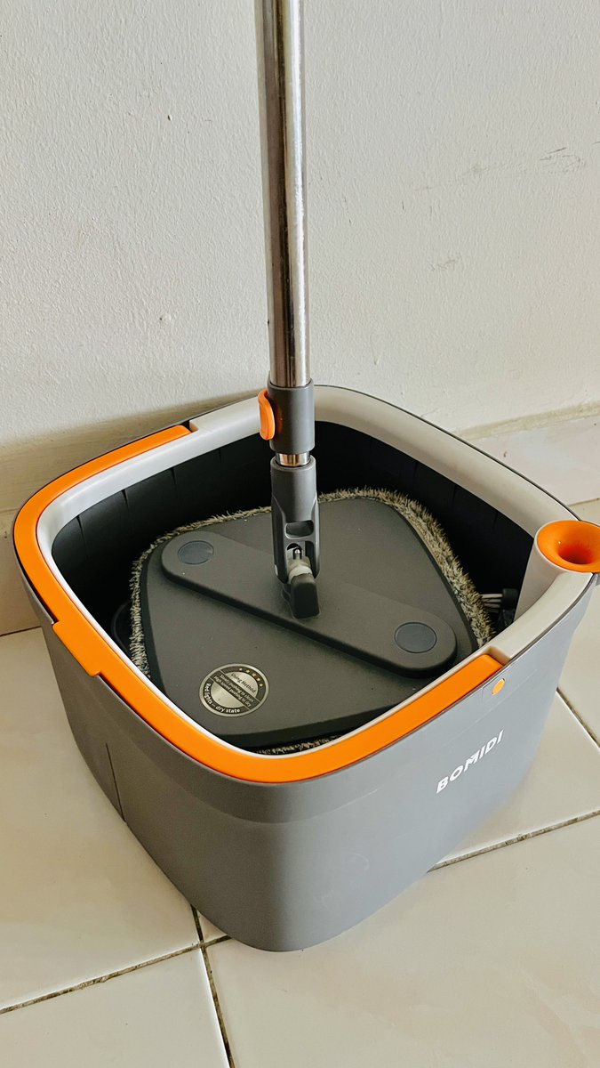 syeerayahaya's tweet photo. Things i don’t regret buying (edisi suri rumah bahagia) ✨

1) Neck &amp; Shoulder Massage - sedap mcm akak Siam urut 

2) Kipas - halus tapi angin serupa taufan

3) Magic mop - 5x efficient dari mop zaman nenek moyang

4) Stain remover - puas gilababas sental jamban https://t.co/zLC92ZYPpB