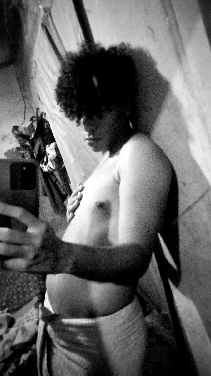 johan30289's tweet photo. Buenas noches #like #foto #comparte https://t.co/sfetOn0t6r