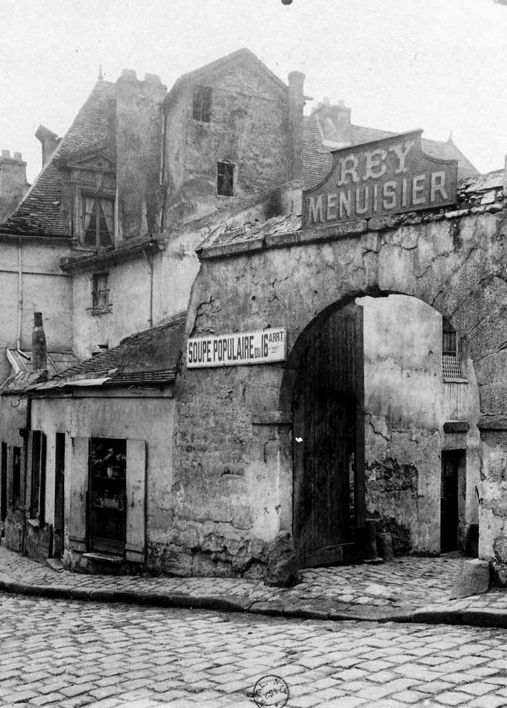 ParisAMDParis's tweet photo. Bonjour. ☕️🥐😊

📷 Eugène Atget. 
Rue Beethoven 
1899. Paris 16e https://t.co/J0C8ExweKv