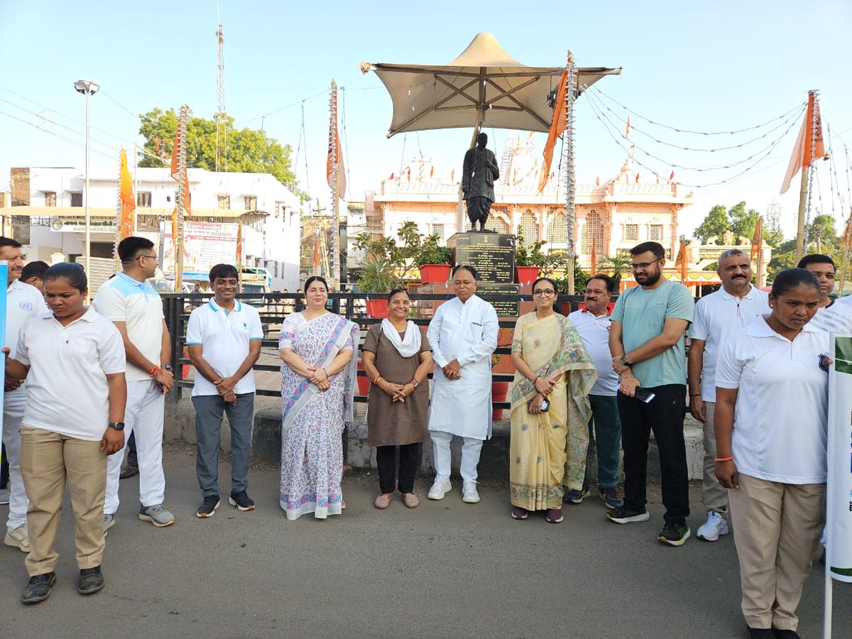 sabarkanthadp's tweet image. જિલ્લા વહીવટ તંત્ર દ્વારા રાષ્ટ્રીય એકતા દિવસ નિમિત્તે #RunForUnity કાર્યક્રમનું આયોજન કરવામાં આવ્યું.જેમાં માન.ધારાસભ્યશ્રી સહિતના પદાધિકારીશ્રીઓ તથા અધિકારીશ્રીઓ દ્વારા ફ્લેગ ઓફ કરી દોડને પ્રસ્થાન કરાવવામાં આવ્યું.જેમાં બહોળી સંખ્યામાં નગરજનોએ ઉત્તસાહભેર ભાગ લીધો.@CMOGuj