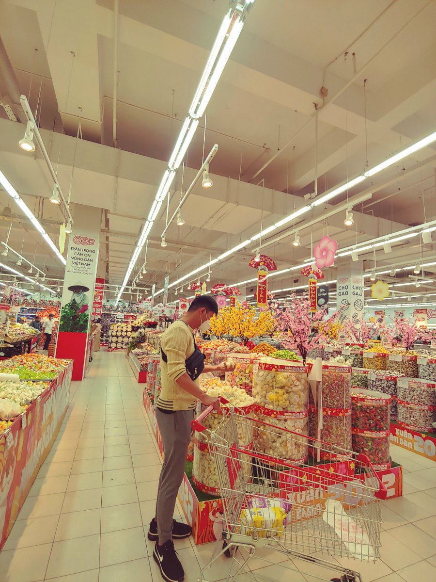 Gia_Hung12's tweet photo. Shopping cho trời thu đà lạt...!!!! https://t.co/N2lUkd0iaI
