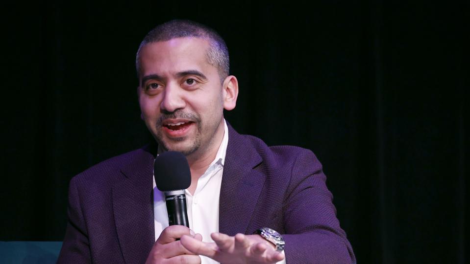 Forbes's tweet photo. CNN Bans Conservative Panelist After He Tells Journalist Mehdi Hasan ‘I Hope Your Beeper Doesn’t Go Off’
https://t.co/EeBC7iQRuf https://t.co/RZCyLPwHUZ