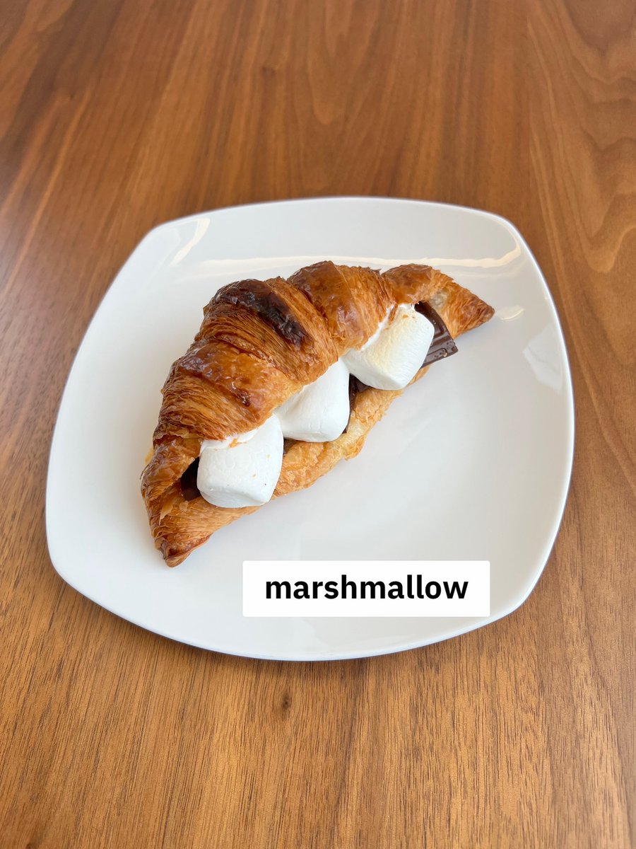 create_ebara's tweet photo. カフェではクロワッサンを使った2種類のマシュマロチョコサンドとマッシュマロあんこサンドもご用意しております😃❕サクサクのクロワッサンととろーりマシュマロが病みつきになります❤️#createebara #kyoto #Japan #silkproducts #amanohashidate #宮津カフェ #宮津ランチ https://t.co/7XomKmIOWB