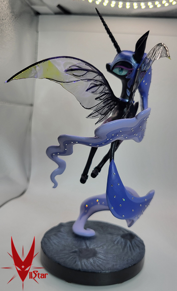 8.75" MLP Nightmare Moon

available - viistar.etsy.com
Commissions Open- viistar.com

#viistar #sculpture #figurine #handmade #commissionsopen #custom #fanart #horse #mlp #mylittlepony #pony #brony #artforsale #nightmaremoon #PrincessLuna #luna #Halloween📷