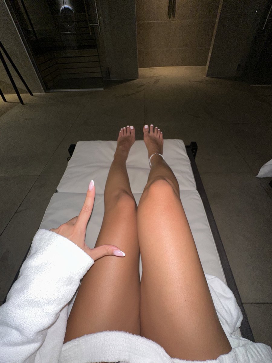 GeldladyJ1's tweet photo. Goddess in Amsterdam 👑

findom https://t.co/igUbWn3x1o