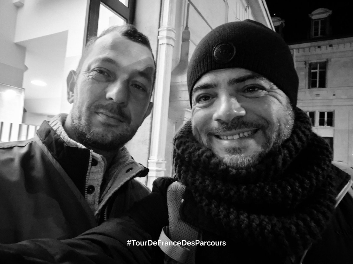 #TourDeFranceDesParcours 🚴‍♂️
#GrandEst 🇨🇵 
Gregory, 41 ans.
Agent de propreté dans les gares. Il fait partie de ceux qui se lèvent tôt pour nous offrir des espaces publics propres et agréables ; le tout en silence.
À tous les Gregory, merci.
PS : quand vous disposez de temps,