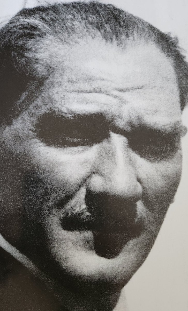 Dünya hiçbir zaman Türkiye'nin batı görüş ve inanışı içinde yeniden kurulması gibi heyecanlı bir olaya asla şahit olmamıştır.
(Social Demokraten Gazetesi- İsveç)
Sayende...❤️