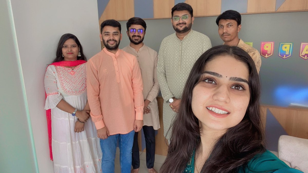 ll_technolab's tweet image. Diwali Vibes at the Office! 🪔🎉

We celebrated the Festival of Lights with delicious lunch, heartfelt laughter, &amp;amp; wonderful gifts! This Diwali brought our team closer, filling our workspace with joy and positivity.✨

#DiwaliCelebration #FestiveFun #LLTechnolab #GratefulMoments