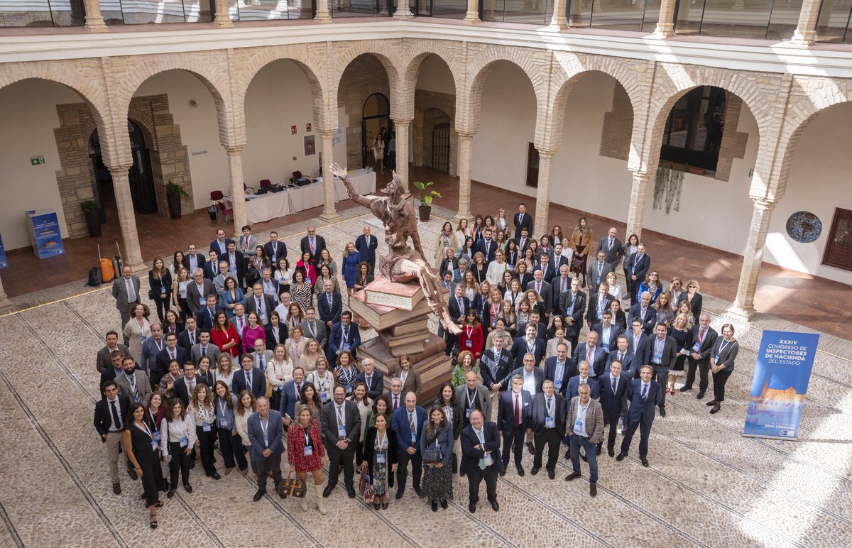 XXXIV Congreso de <a href="/Inspectores_IHE/">Asociación de Inspectores de Hacienda del Estado</a>

700 congresistas en un entorno único como es Córdoba y su Palacio de Congresos. Durante dos intensas jornadas los asistentes reflexionaron y debatieron en profundidad, compartiendo ideas para alcanzar una mayor eficiencia en su actividad.