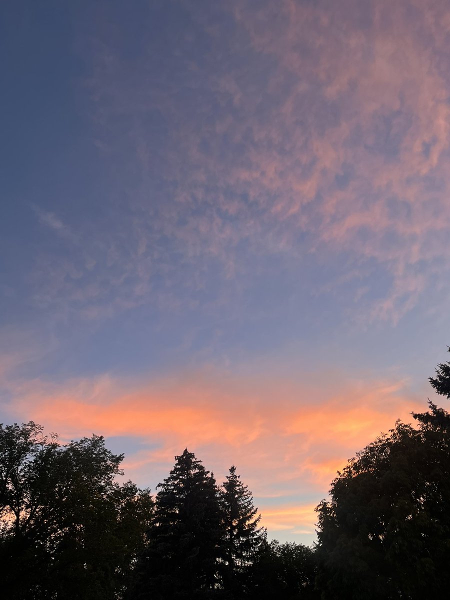 _chiamakaa's tweet photo. pretty sky pics summer ‘24 💫 https://t.co/Ld9nWEKJd3