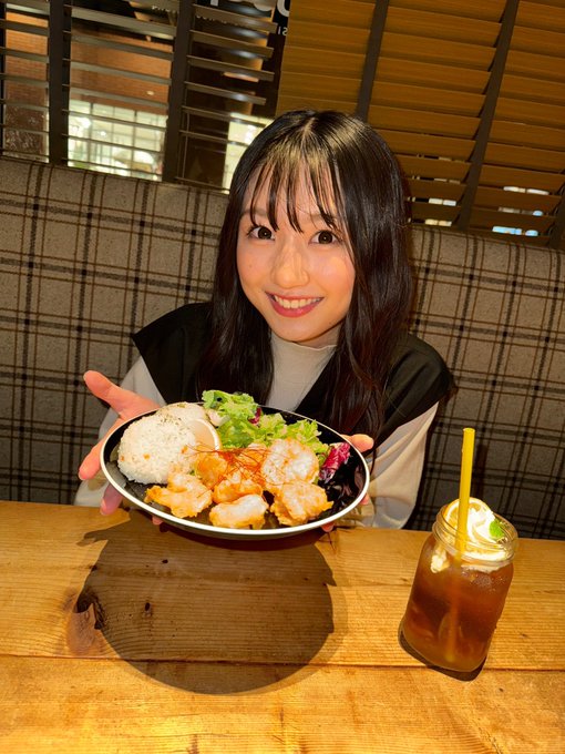 塩月希依音のTwitter画像32