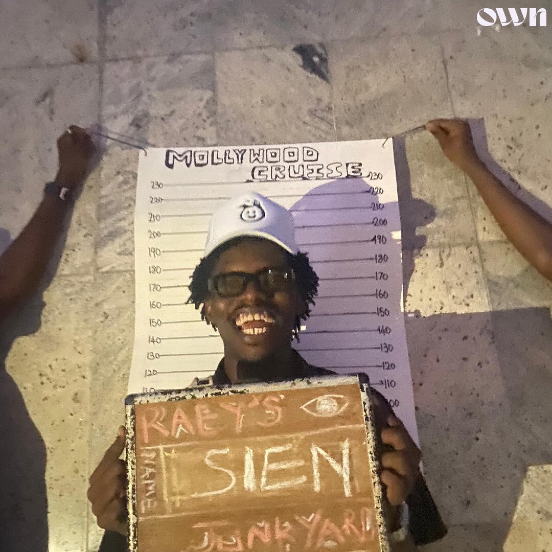 TheOWNMag's tweet image. “Experience the energy! Creative Sien’s trucker hat pop-up in Uyo brought together music, style, and unforgettable vibes. Dive into the full event coverage —where creativity meets culture! #CreativeSien #PopUpInUyo #EventCoverage”