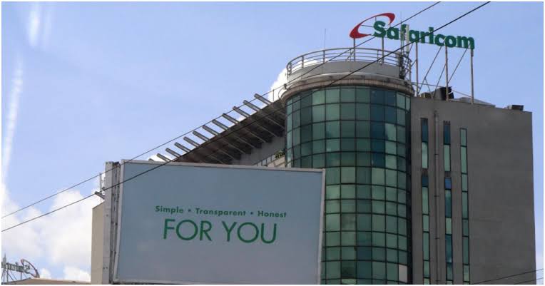 WillieMaximke's tweet photo. You'll here acting surprised when the papers report that Safaricom is used by authorities to track one's location.

Me thought it's common knowledge.

This is what happens.

Safaricom, like other mobile network providers( Airtel,JTL , etc) can track a user's location. https://t.co/p5I1vCjNWs