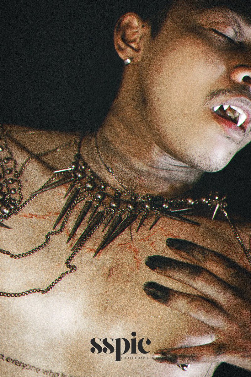 sspic00's tweet photo. 💉🔪🎃💀
Model: @Shxrkxng69
Photographer: @sspic00

_____________________________________
#model #fashion #malemodel  #cuteboy  #gay #shotpiccy0005 #outdoor #เอ้าดอร์ #photographer #photos #gay #gaythai #sspic #ถ่ายรูปเอ้าท์ดอร์ https://t.co/t4jxwDGz2z