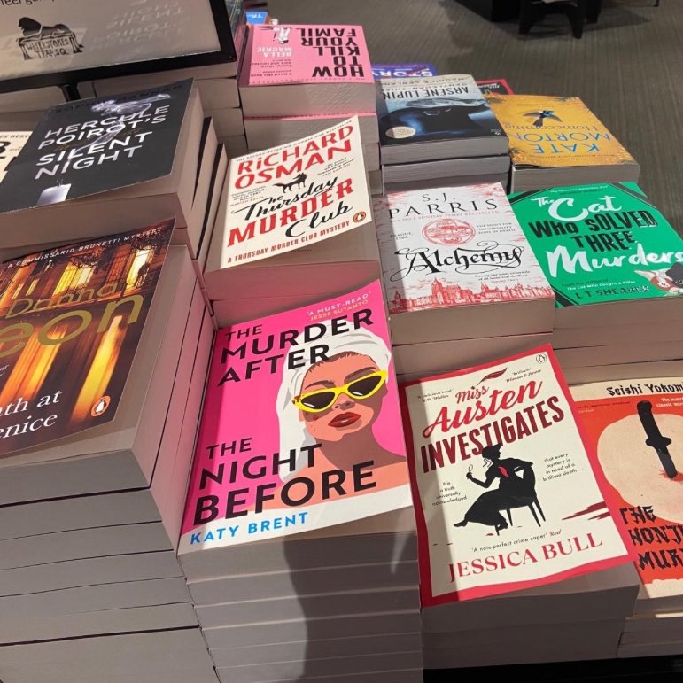That’s my Jane on the table at Waterstones Trafalgar Square! Talk about #authorgoals 🙌 #MissAustenInvestigates