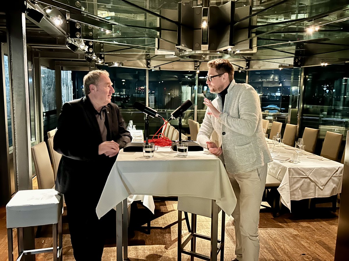 HofmannAviation's tweet photo. #talkingbusiness with Patrick Meschenmoser in my Vienna Do&amp;Co #homebase. Knowing Patrick for 20 years, it was a pleasure for me to be interviewed for his EMERGEandSEE-Podcast, where we was talking about the crises in the airline business, outlook and much more… https://t.co/LLLInN6Sz5