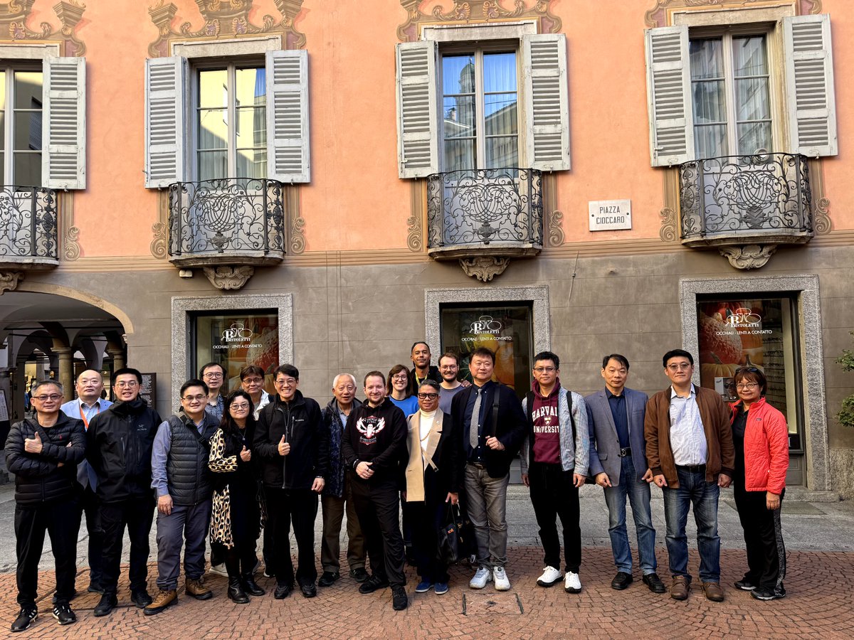 PlanBTaiwanNode's tweet photo. Waht a great team work to expand @planb_network to everywhere around the world.  
Thank you @giacomozucco @Rogzy_DB @ajelexBTC  for all your warm hospitality. @LuganoPlanB 🚀🚀🚀 https://t.co/SbR4WzpOvq