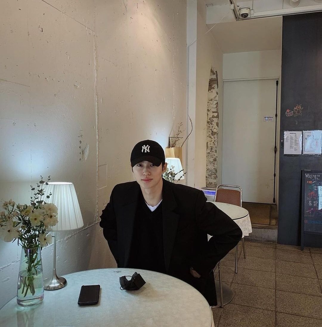 멜차 tweet media
