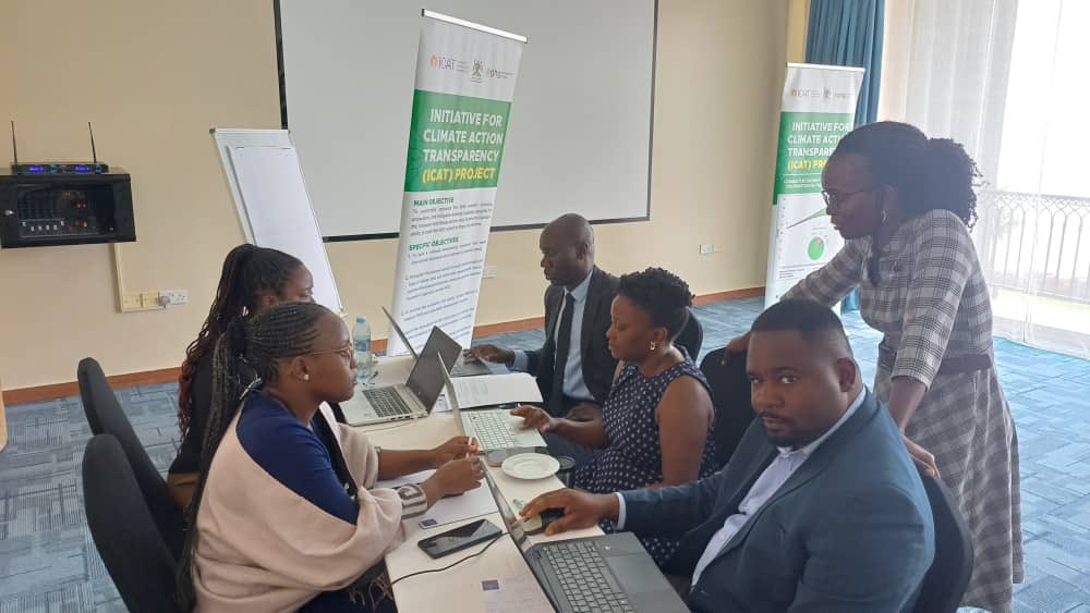 CCD_UG's tweet photo. The training workshop focused on the NDC Tracking Framework for the transport and waste sectors, equipping participants with skills in understanding sector-specific indicators, data sources and methodologies

#DataCollection  #Waste #Transprency #NDC #GHG #ccd #ClimateAction https://t.co/WwrblQyiRs