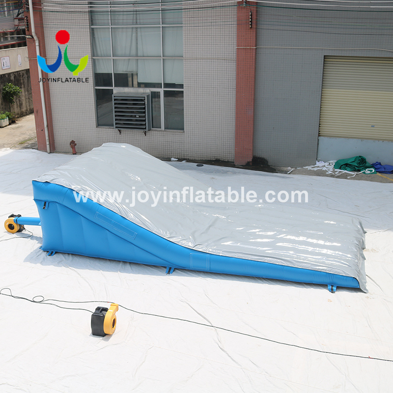 JoyInflatable's tweet photo. Guangzhou JOY Inflatable Limited has an effective and flexible supply chain to ensure timely delivery. From selection, design, production to package, each detail is important. #fmxairbaglanding #inflatableairbag https://t.co/PknaGx7akL