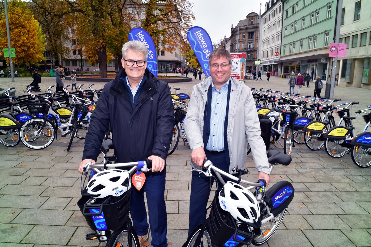 #Augsburg hat ab sofort ein neues Bikesharing-Angebot. An bisher 350 Standorten im Stadtgebiet kann man das #swabi per App ausleihen. Alle weiteren Infos zu Nutzung und Kosten gibt's auf: augsburg.de/aktuelles-aus-…
#StadtAugsburg