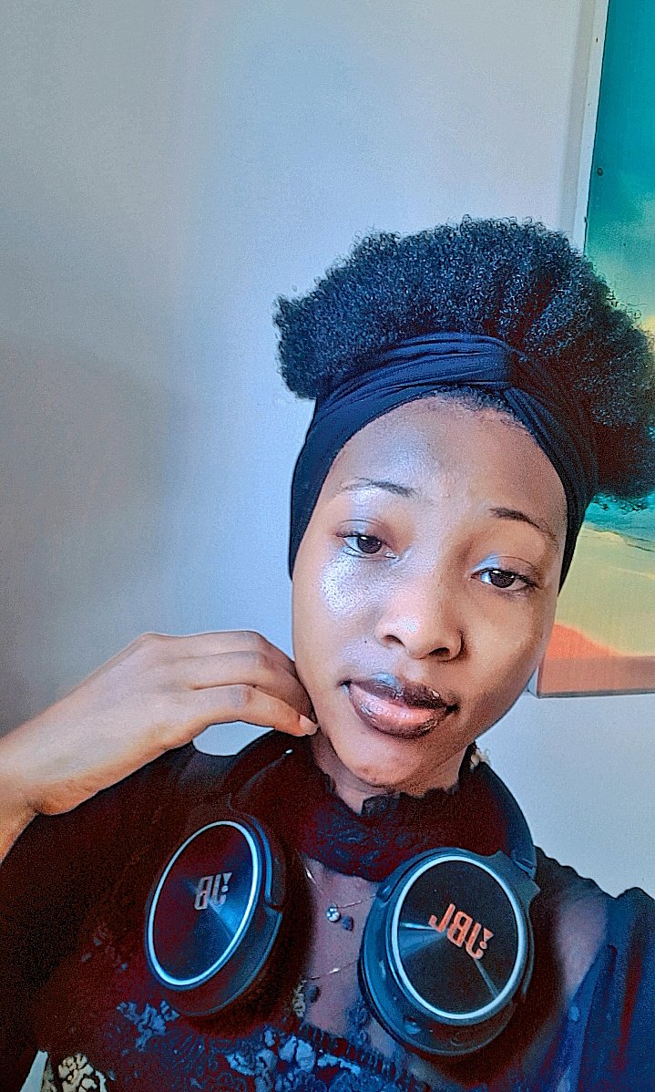 Fareedah Oladeji tweet media