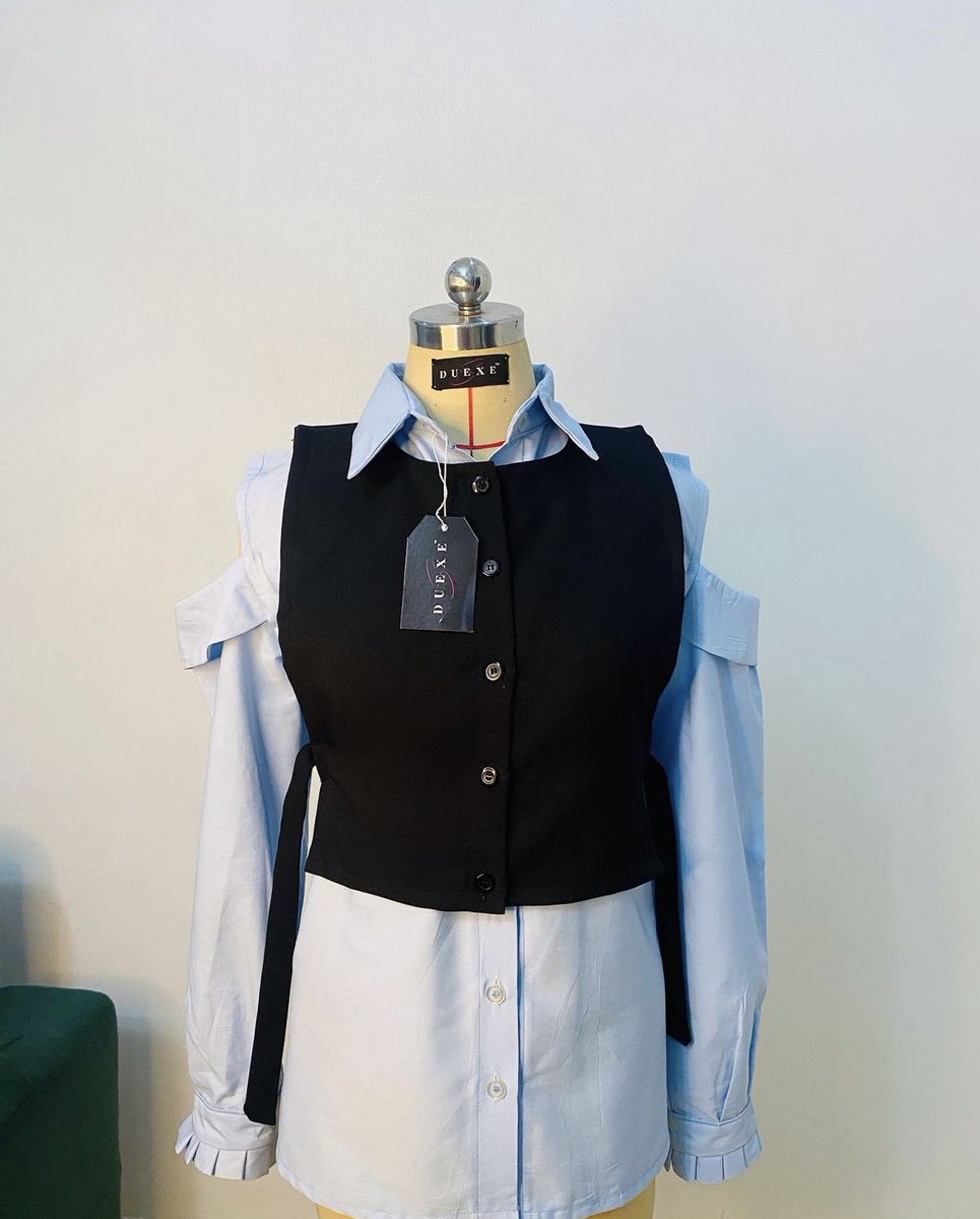 duexe_co's tweet photo. The Kamala Shirt with mini jacket ensemble 💙

Shirt Details: Cold shoulder design with a pleated effect on the wrist. (Normal shoulder variant available).

Available in white, sky blue and baby pink colors ❤️

Price: N28,000

Black pant: N25,000

Available in size 6-16 https://t.co/LlzpSK408A