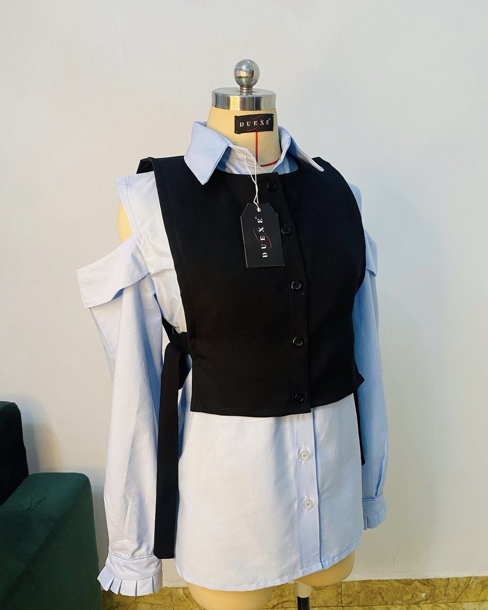 duexe_co's tweet photo. The Kamala Shirt with mini jacket ensemble 💙

Shirt Details: Cold shoulder design with a pleated effect on the wrist. (Normal shoulder variant available).

Available in white, sky blue and baby pink colors ❤️

Price: N28,000

Black pant: N25,000

Available in size 6-16 https://t.co/LlzpSK408A