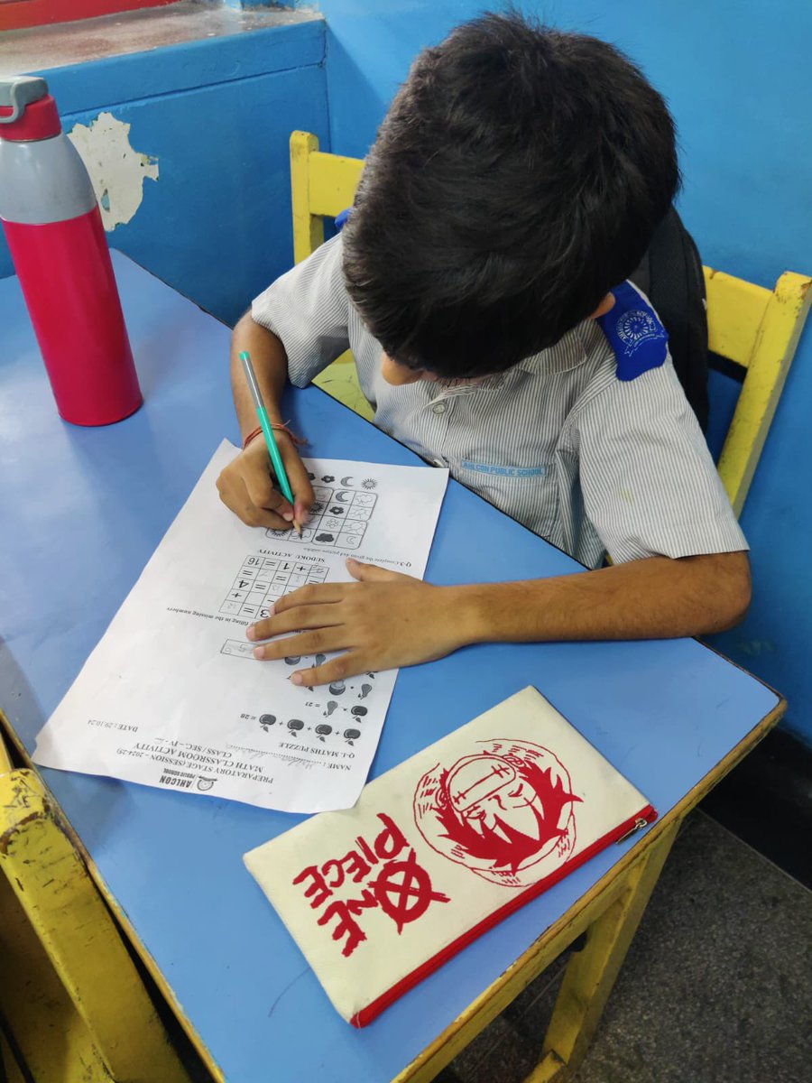 PublicAhlcon's tweet image. #MathQuiz #BrainPower #ProblemSolving 
#BaglessDay #PreparatoryStage 
@ashokkp @Ahlconpublic1 @seemasoniaps @MamthaSays @monikakarnatac @GanguliKuhu