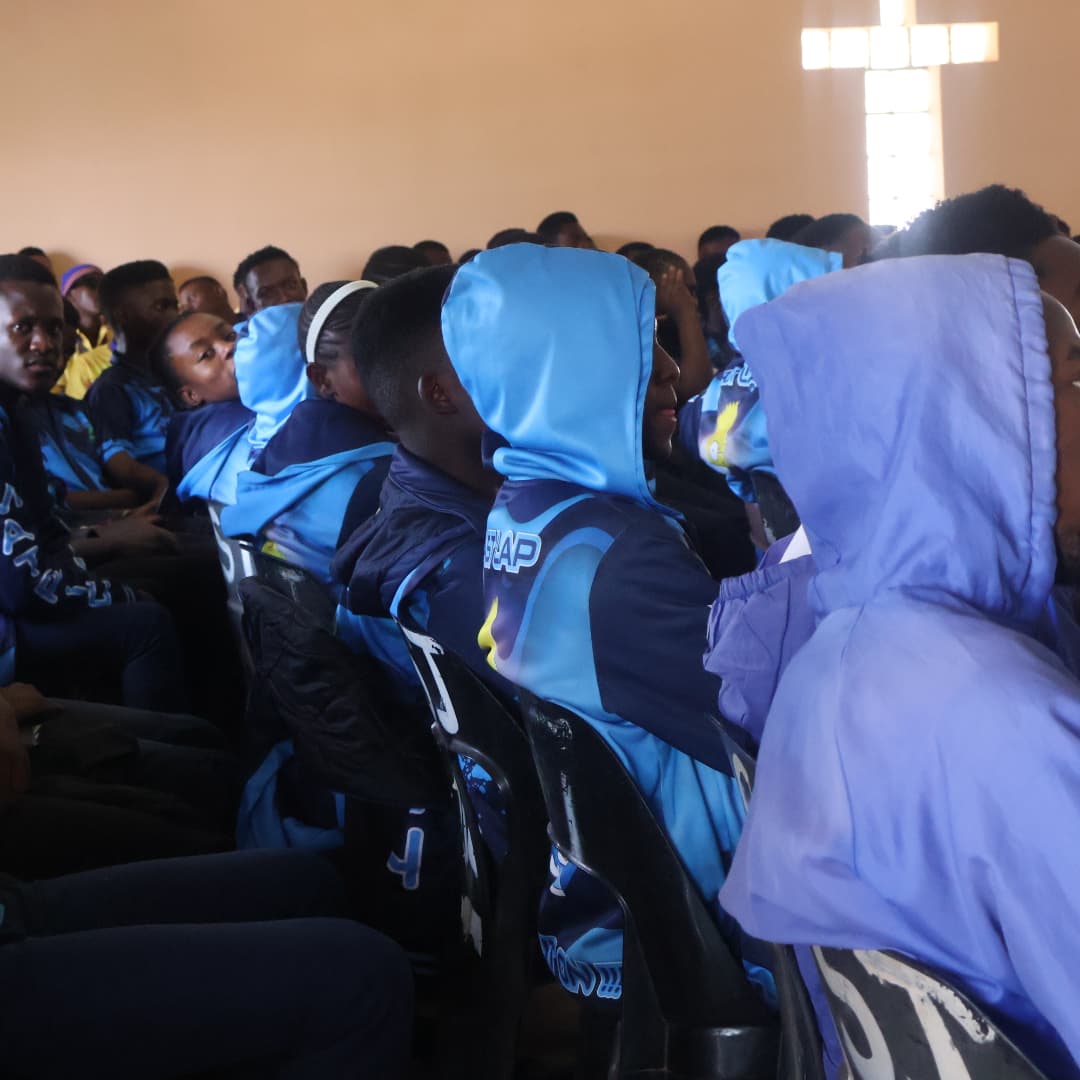 Ntsundenirich's tweet photo. Friday, 11 October 2024
Inspiring Hlanganani South Circuit learners before their exams. 
#TodayIsToExcel #TodayIsToDo https://t.co/UmlkYx9SRY