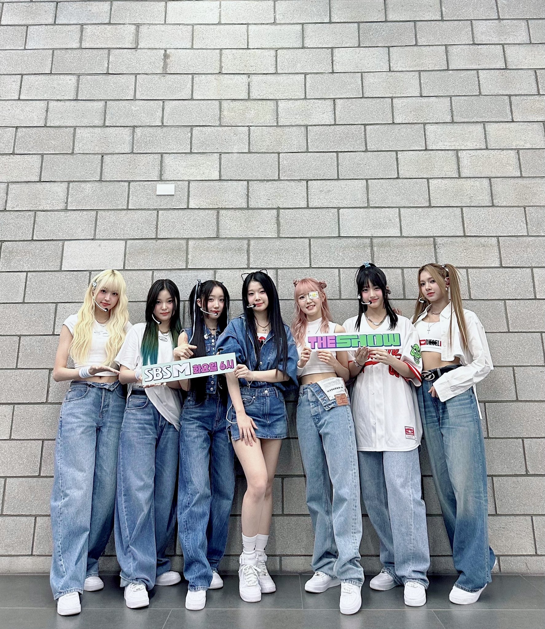 GbCzcyGbQAIst7q?format=jpg&name=large