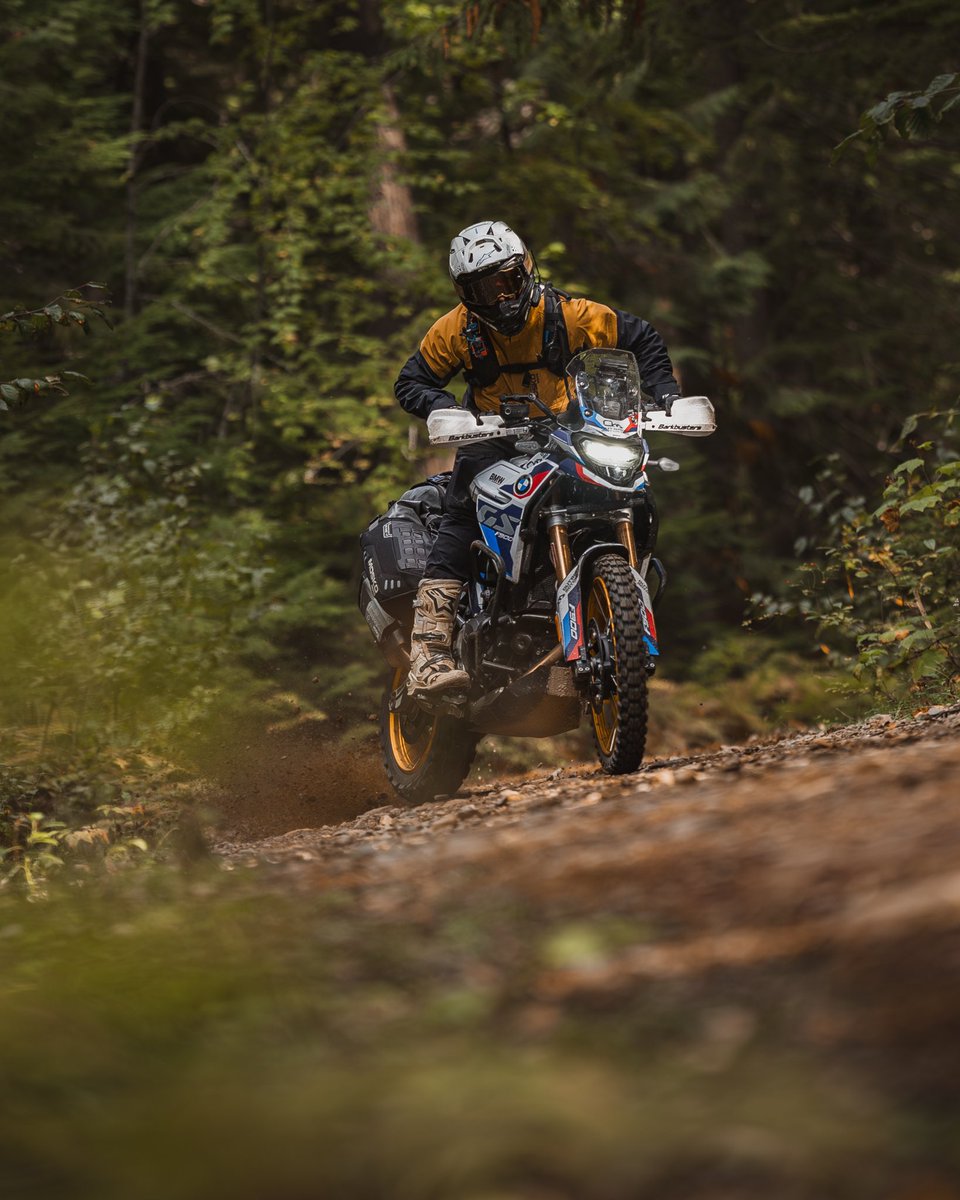 OutbackMototek's tweet photo. BMW knocked it out of the park with the new F900GS. Can you imagine a smaller, lighter version of it with 450/500 displacement? 
.
It’s been a fun bike for us and we’re not done with it just yet. We have a few new products coming down the pipeline! 
.
#bmwmotorrad #bmwmoto #bmwmotorcycle #bmwf900gs #f900gs #outbackmotortek #advmoto #advmotorcycle #advrider